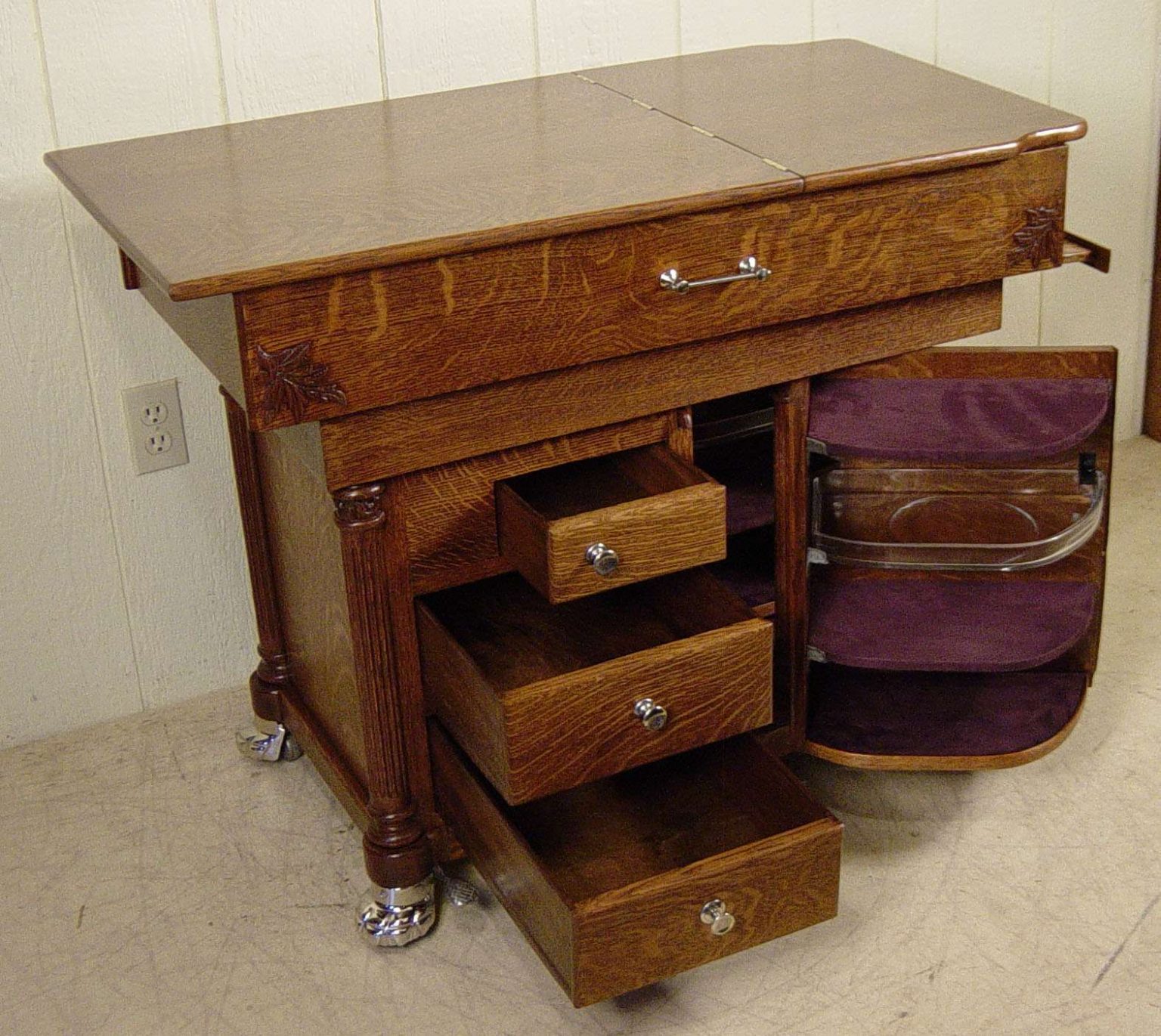 W.D. Allison Co. Oak Doctor's Examination Table Doug Schmitt Antiques