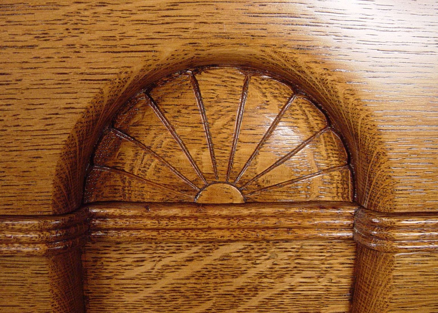High quality Victorian Oak Chest of Drawers - Doug Schmitt Antiques