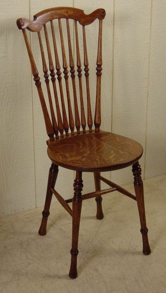 Small Oak Desk/Slipper Chair