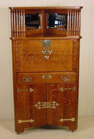 RARE QUARTERED OAK CORNER DESK