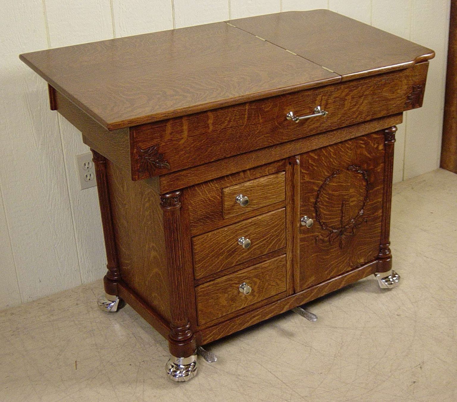W.D. Allison Co. Oak Doctor's Examination Table - Doug Schmitt Antiques