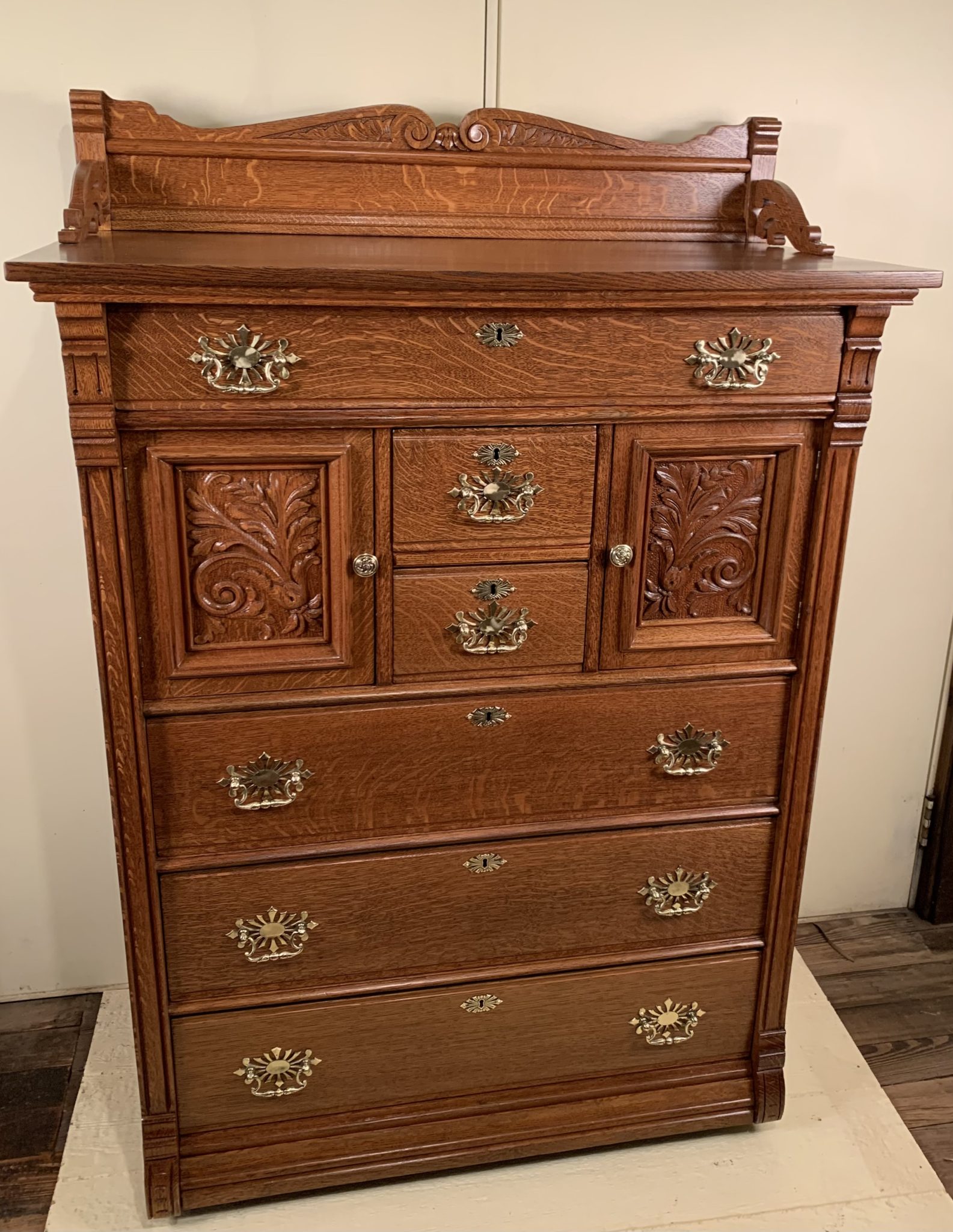 High Quality Victorian Oak Double Door Bonnet Chest - Doug Schmitt Antiques