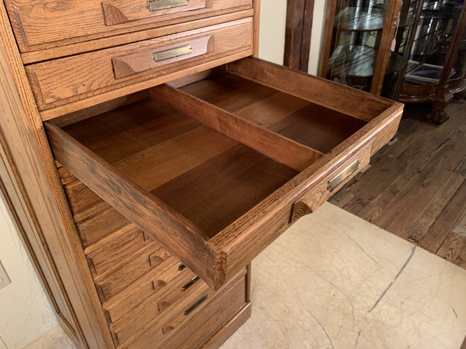 Tall Oak File Doug Schmitt Antiques