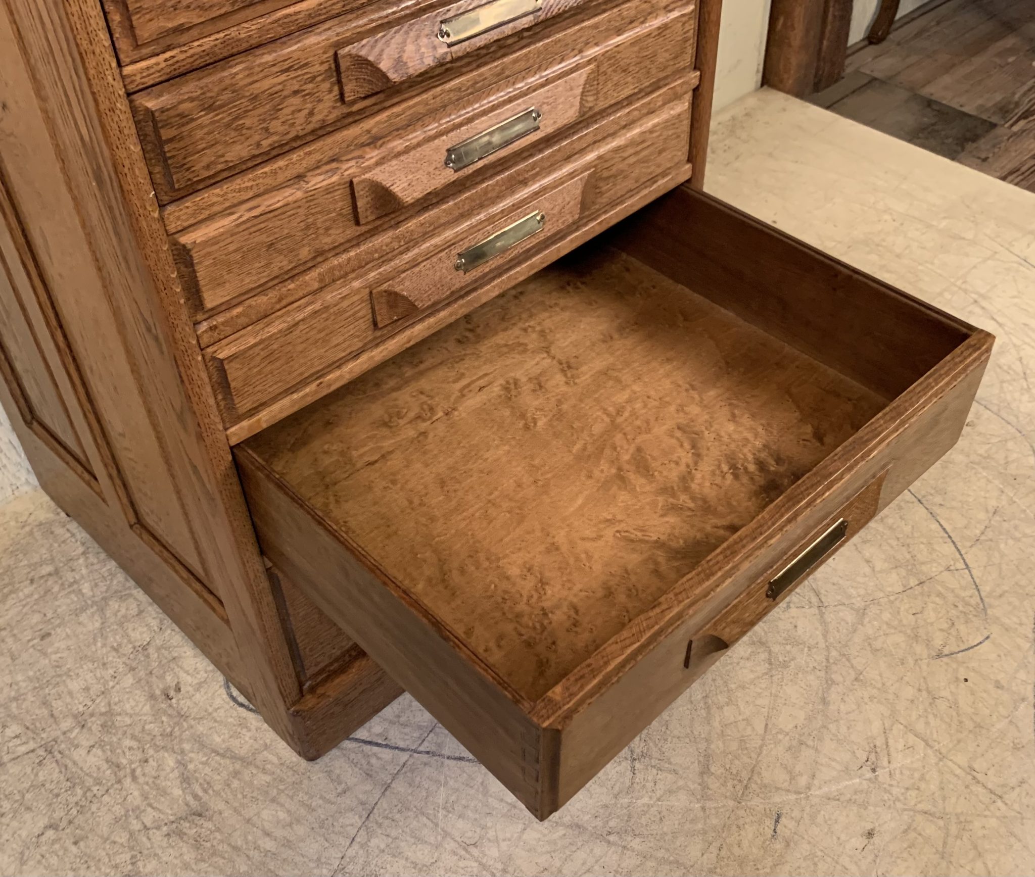 Tall Oak File Doug Schmitt Antiques