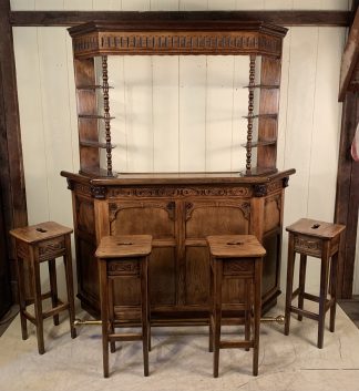 Oak Bar with Four Stools