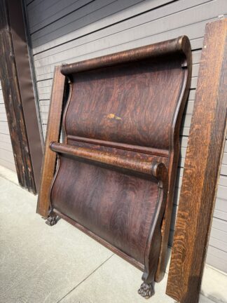 Quarter-Sawn Oak Full-Size Sleigh Bed