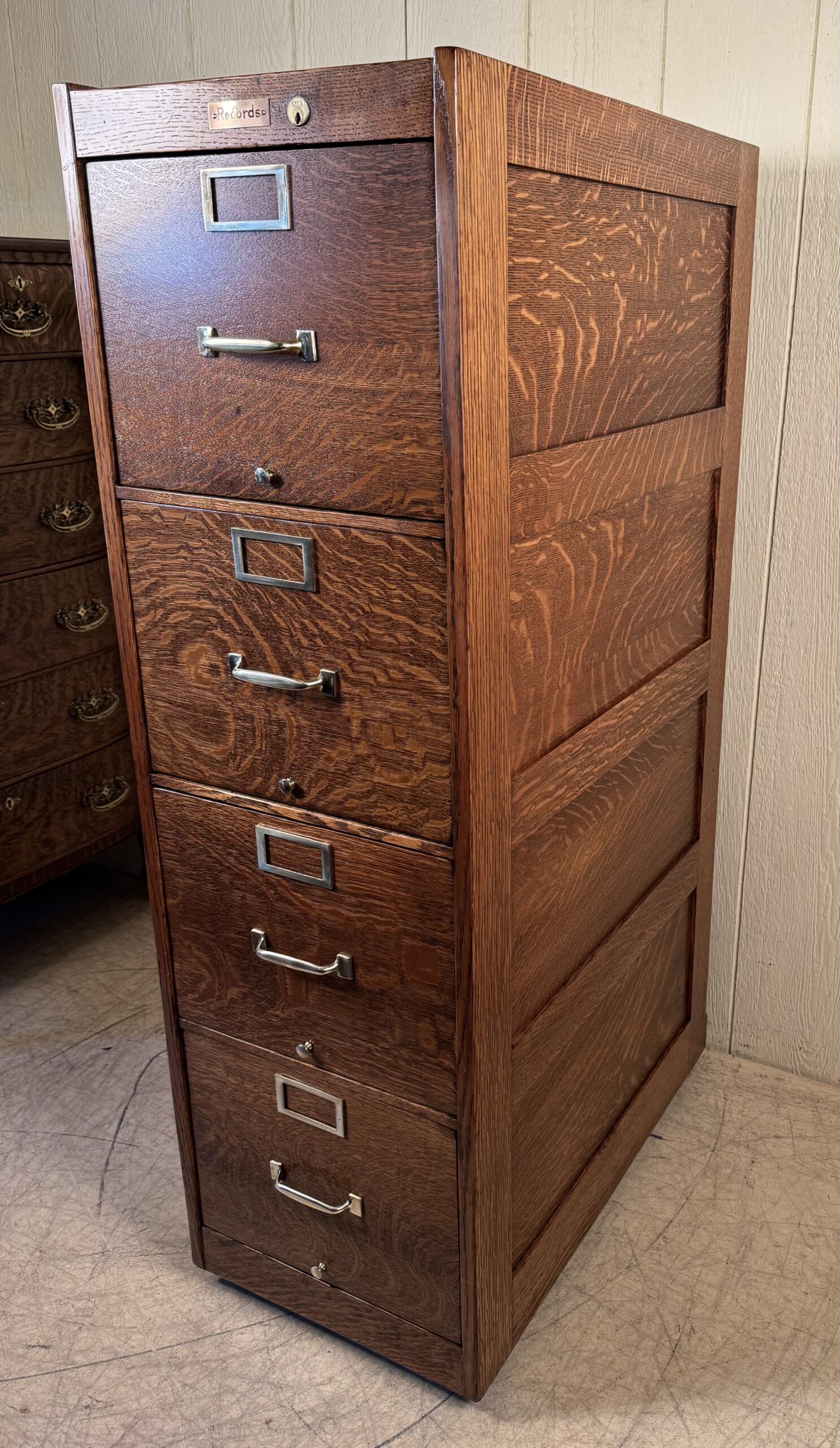 Globe Wernicke Oak 4-Drawer File Cabinet - Image 3