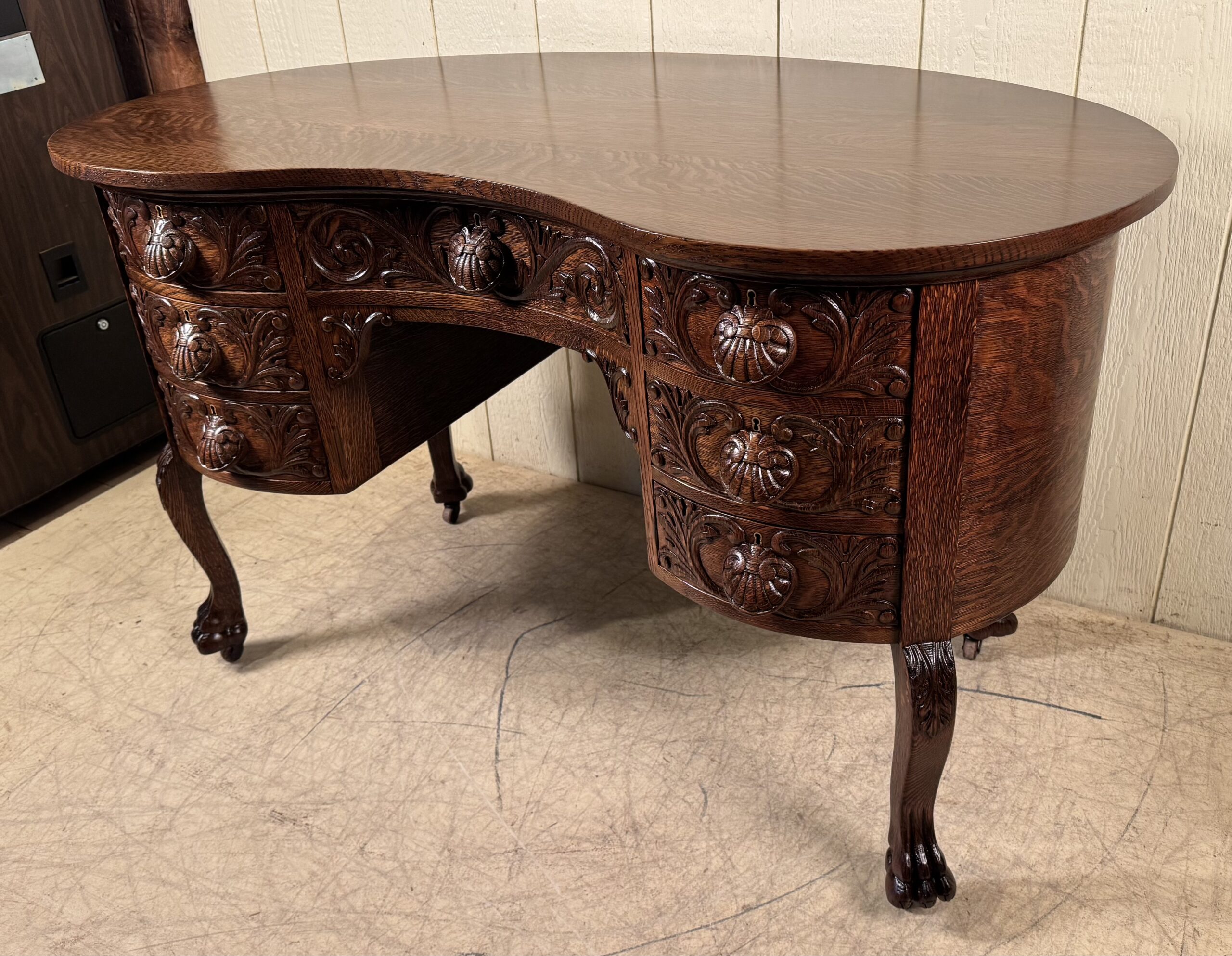 Large signed "R.J. Horner & Co. Oak Kidney Desk - Image 5