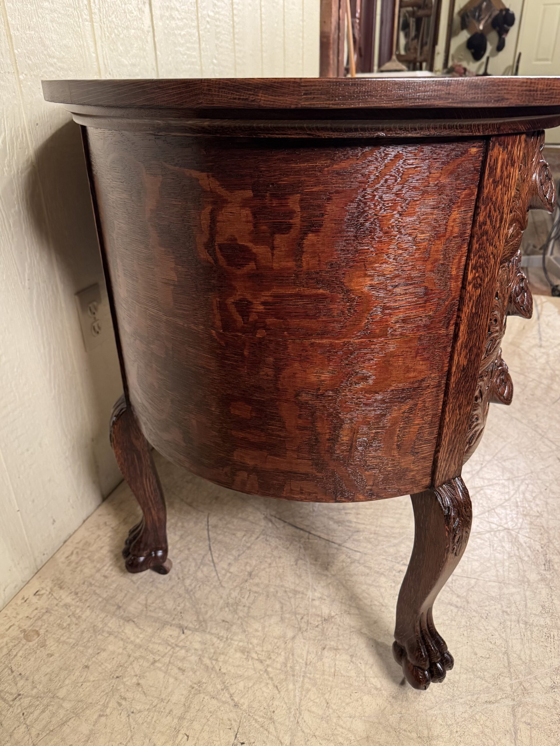 Large signed "R.J. Horner & Co. Oak Kidney Desk - Image 13